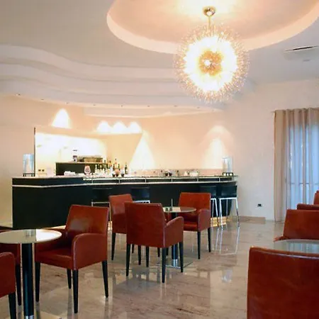 San Giorgio, Sure Collection By Western 4* فورلي
