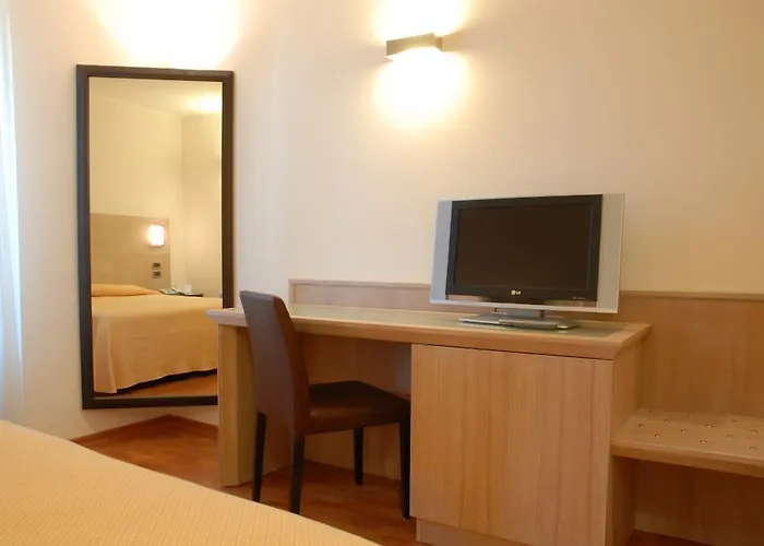 San Giorgio, Sure Collection By Western Forlì